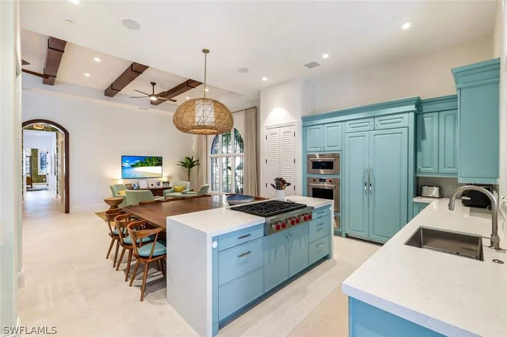 Tiburon Boulevard E Naples, FL 34109