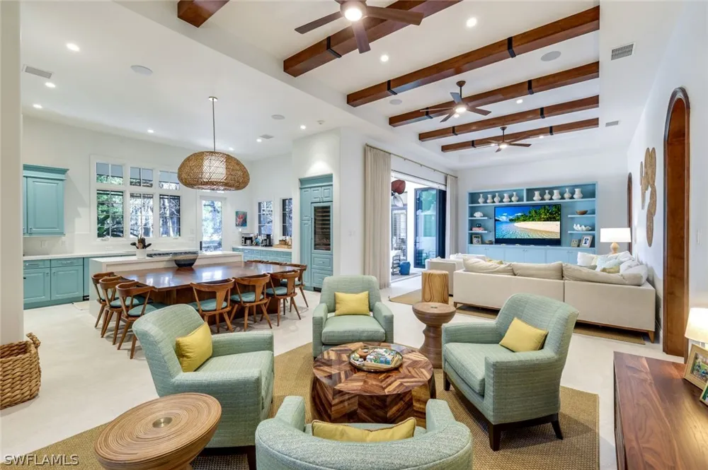 Tiburon Boulevard E Naples, FL 34109