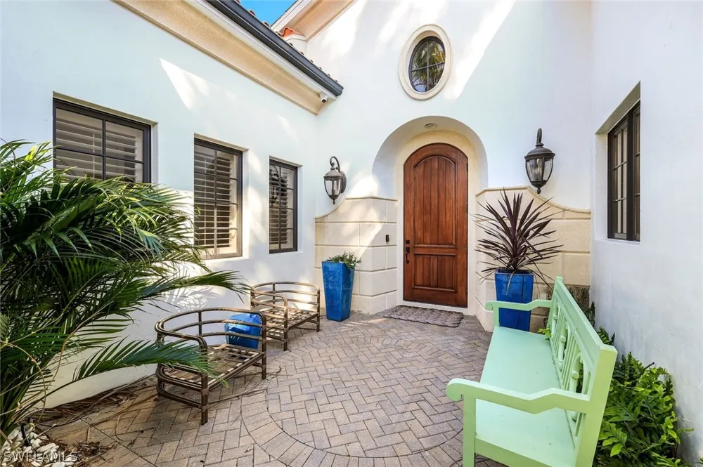 Tiburon Boulevard E Naples, FL 34109