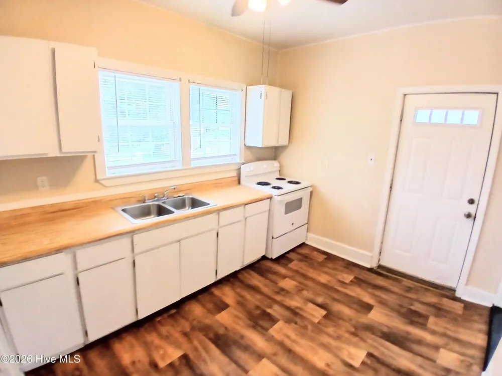 2047 Broad Street Augusta, GA 30904