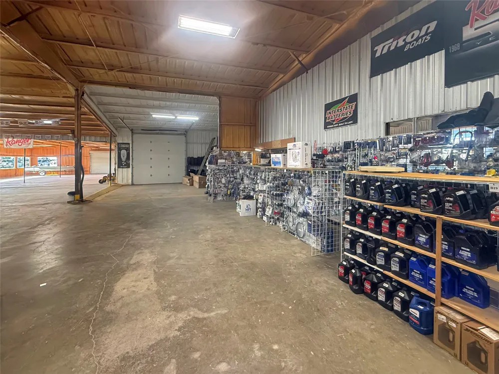 10402 Interstate 20 W Eastland, TX 76448