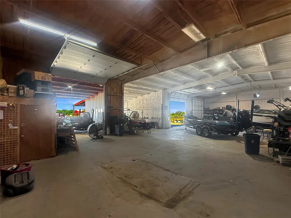10402 Interstate 20 W Eastland, TX 76448