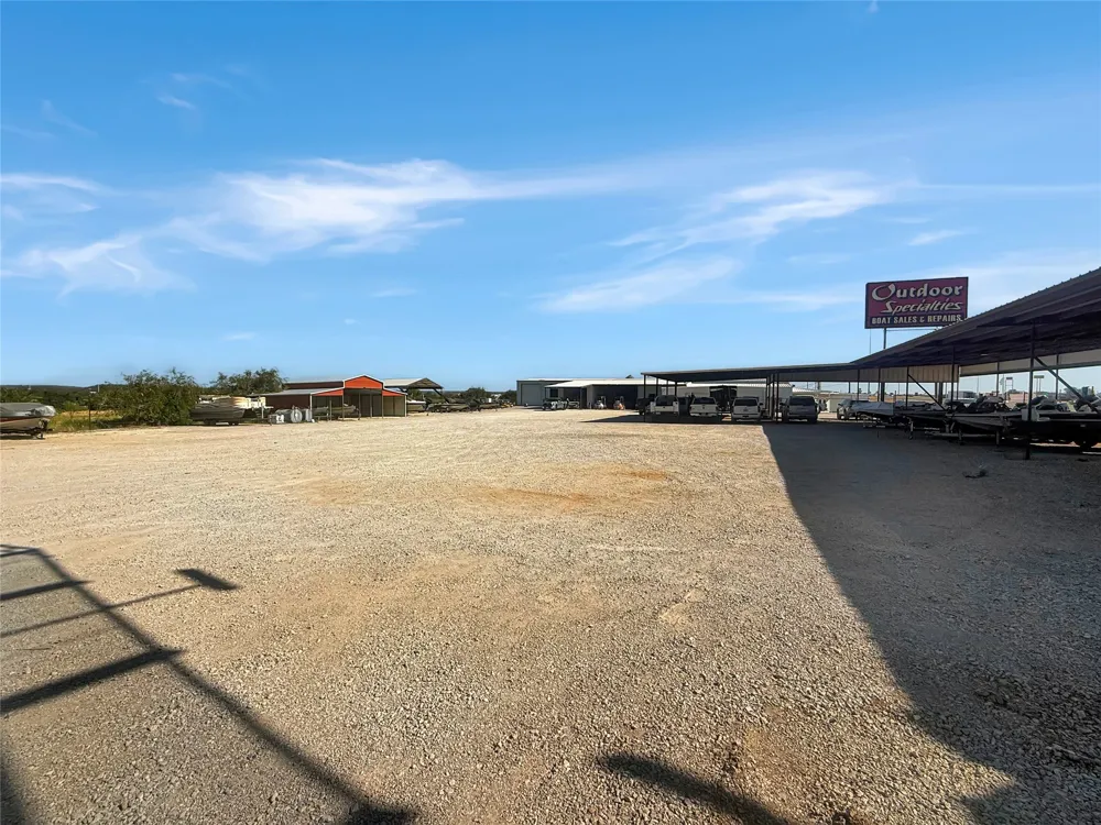 10402 Interstate 20 W Eastland, TX 76448