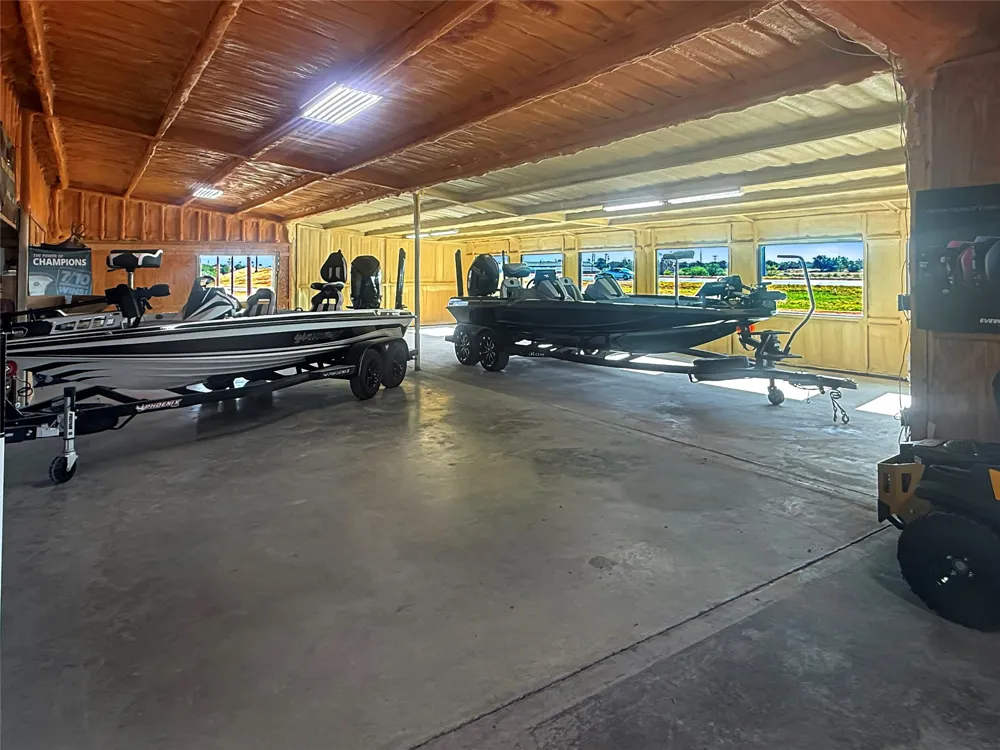 10402 Interstate 20 W Eastland, TX 76448