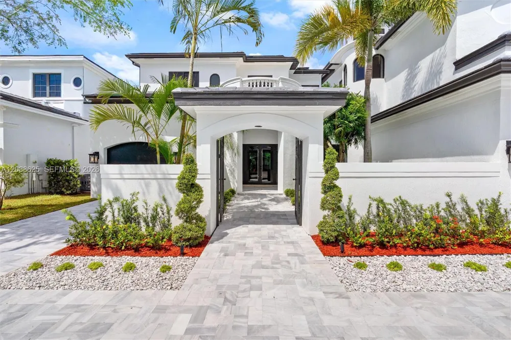 17614 Circle Pond Ct Boca Raton, FL 33496