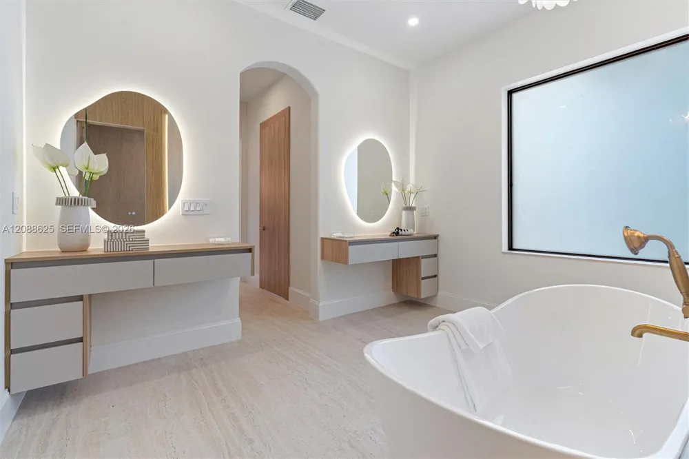 17614 Circle Pond Ct Boca Raton, FL 33496