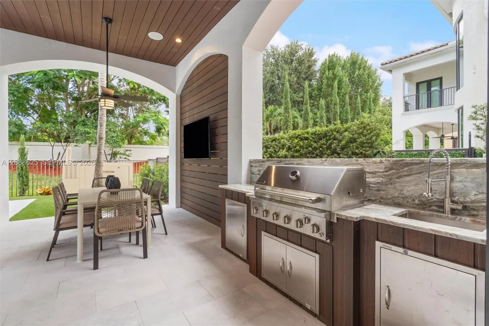 17614 Circle Pond Ct Boca Raton, FL 33496
