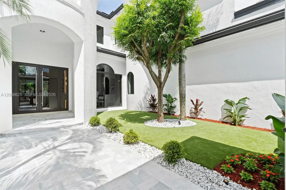 17614 Circle Pond Ct Boca Raton, FL 33496