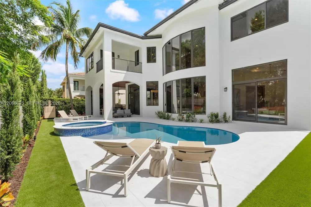 17614 Circle Pond Ct Boca Raton, FL 33496
