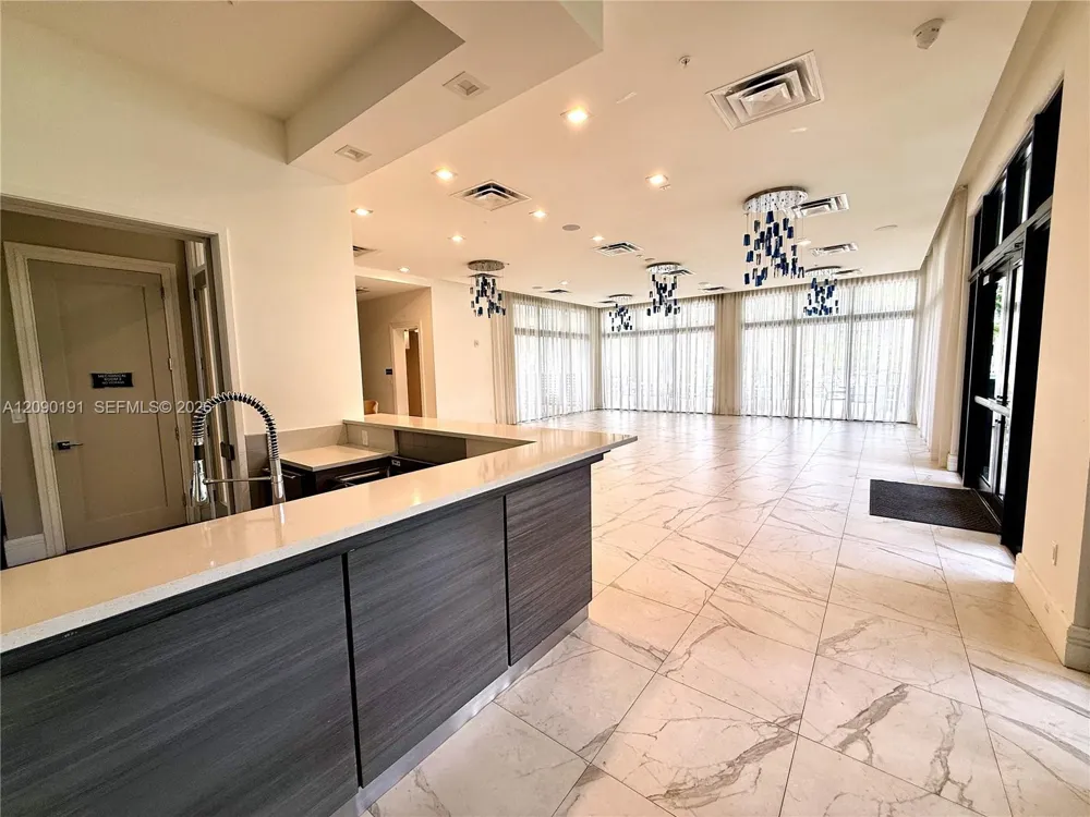 4605 NW 83rd Path Doral, FL 33166