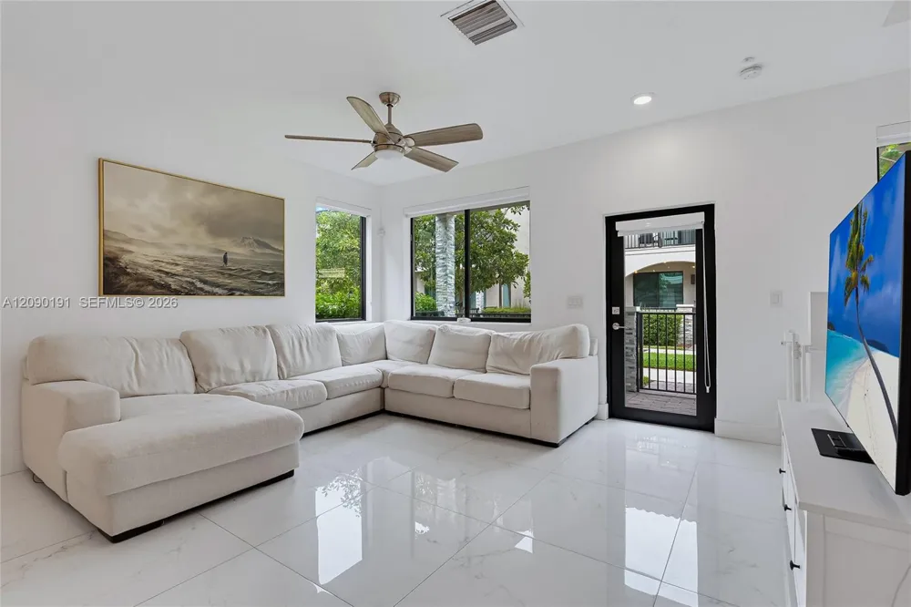 4605 NW 83rd Path Doral, FL 33166