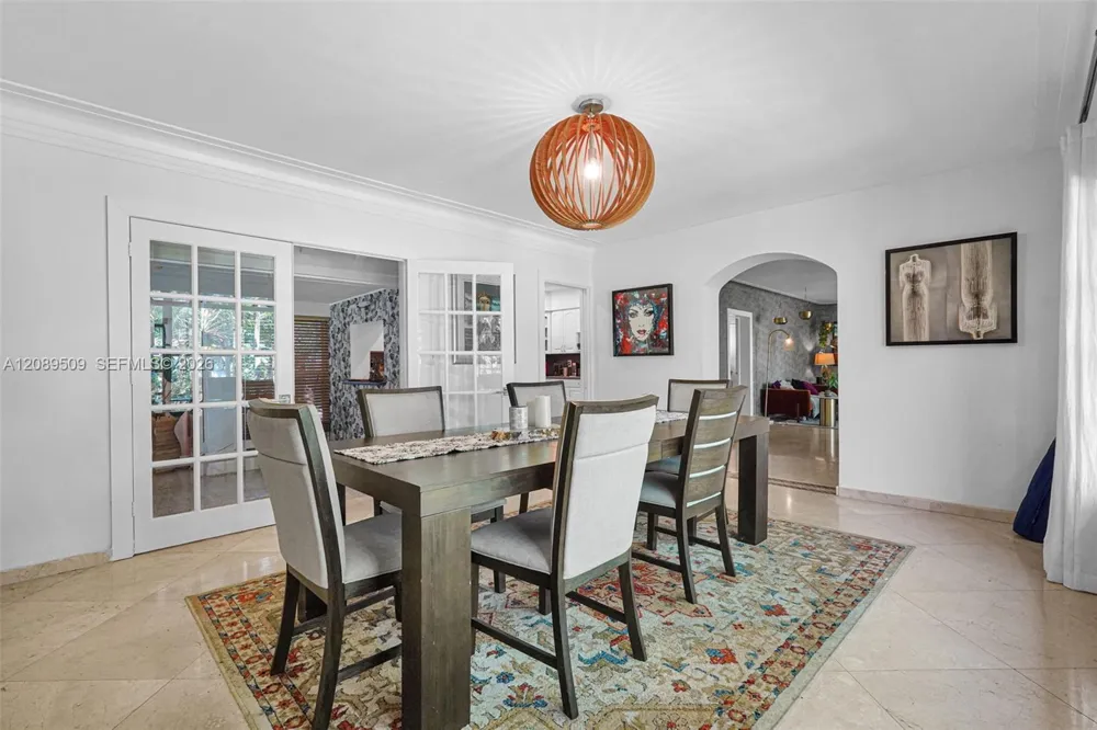9325 NE 5th Ave Miami Shores, FL 33138