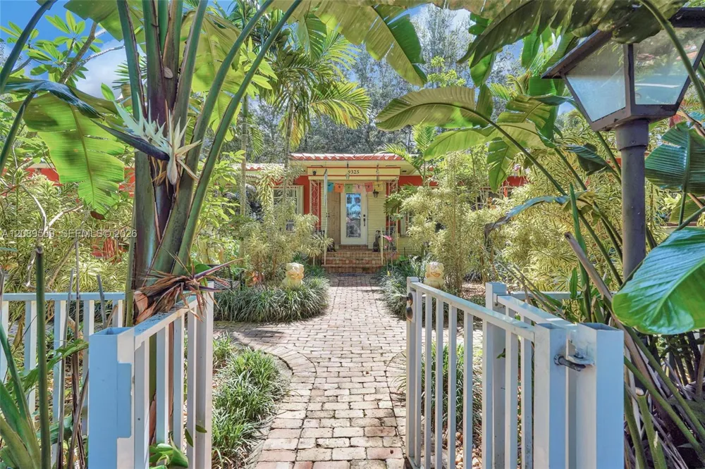 9325 NE 5th Ave Miami Shores, FL 33138