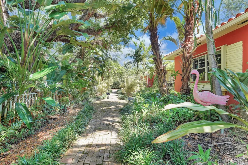 9325 NE 5th Ave Miami Shores, FL 33138