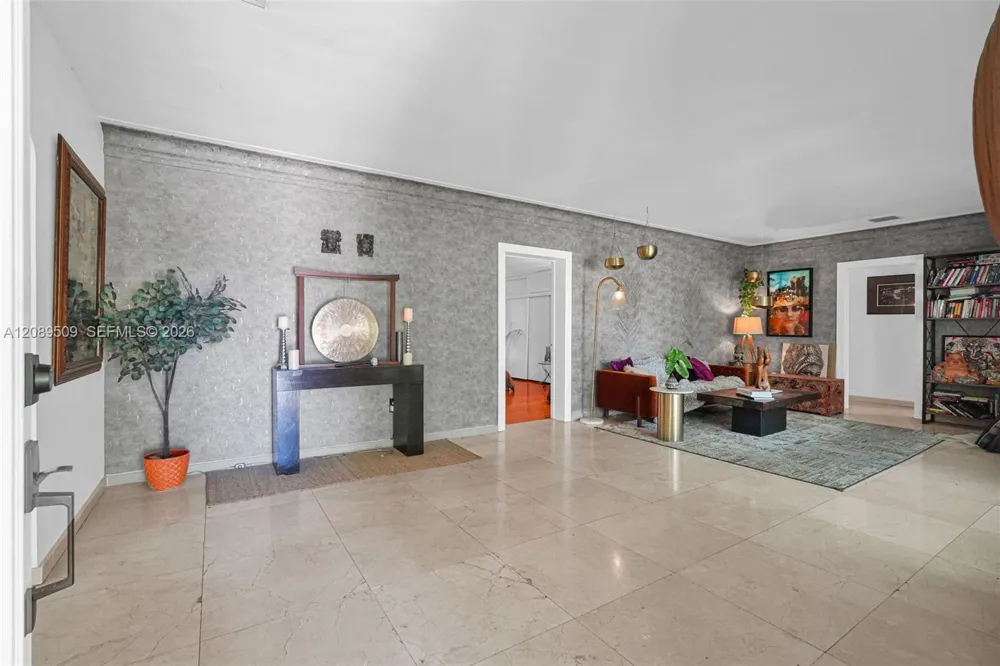 9325 NE 5th Ave Miami Shores, FL 33138