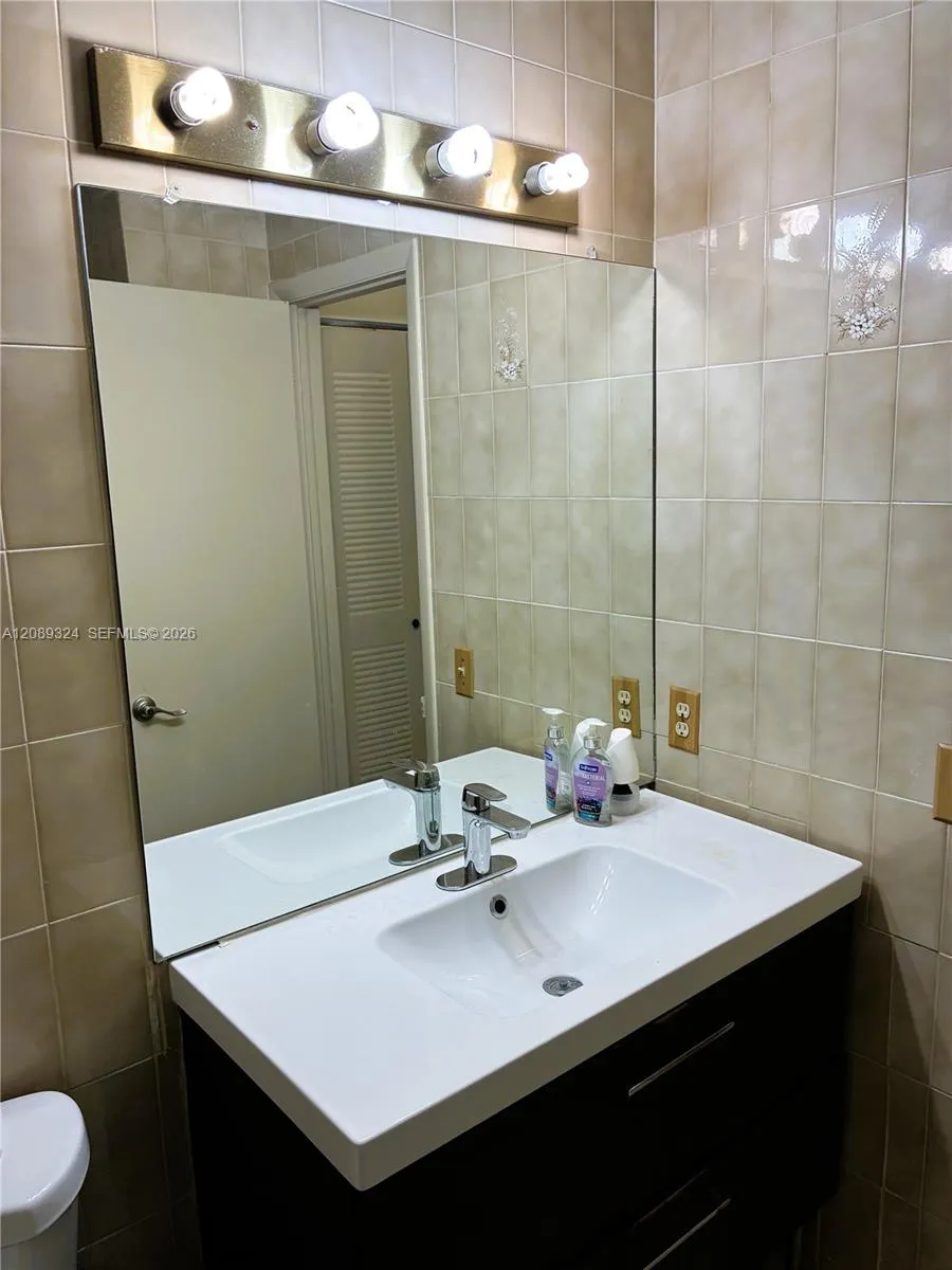 9324 SW 132nd St Miami, FL 33176