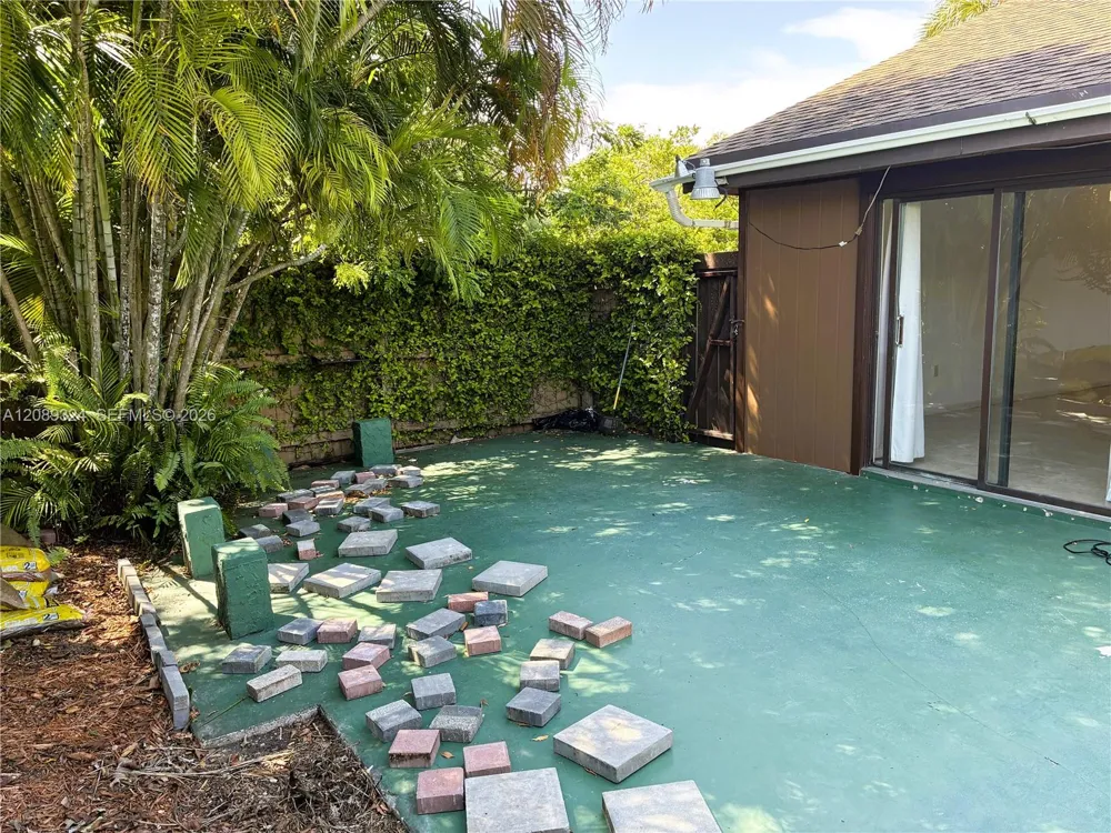 9324 SW 132nd St Miami, FL 33176