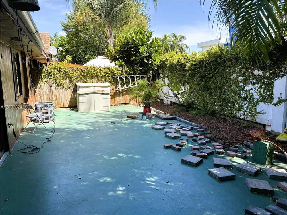 9324 SW 132nd St Miami, FL 33176