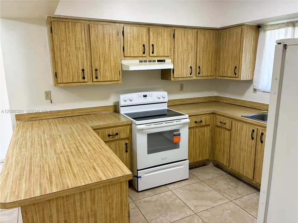 9324 SW 132nd St Miami, FL 33176