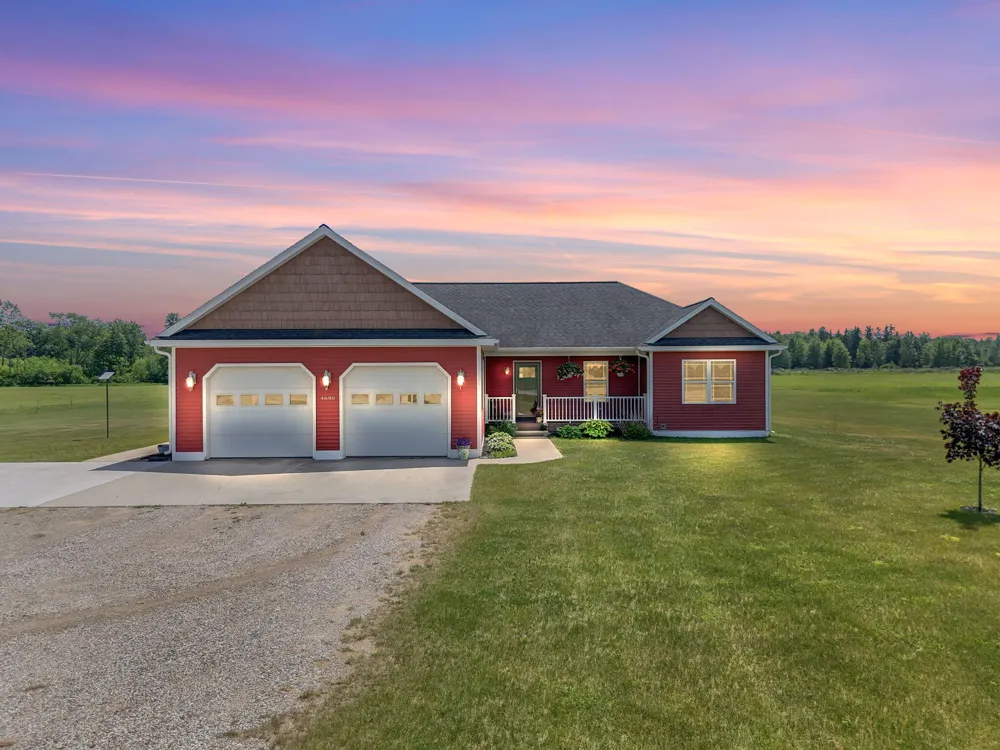 4690 E Houghton Lake Road Lake City, MI 49651