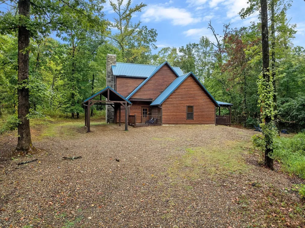 161 Lucian Sorrel Broken Bow, OK 74728