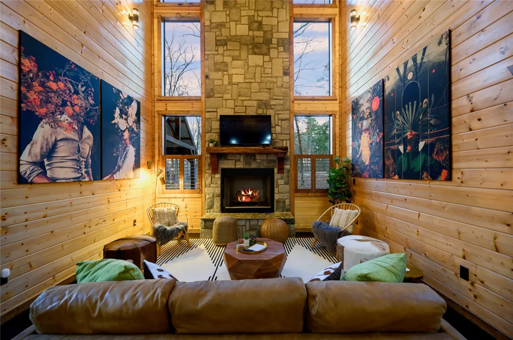 161 Lucian Sorrel Broken Bow, OK 74728