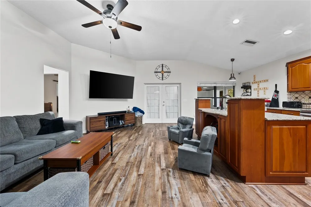 10511 DEEPBROOK DRIVE Riverview, FL 33569