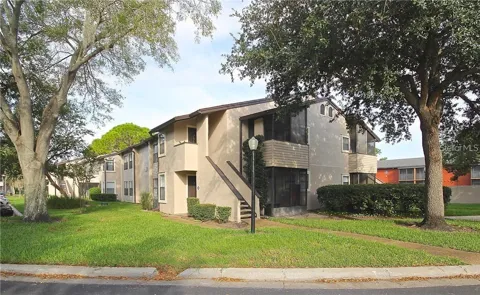2918 ANTIQUE OAKS CIRCLE #30