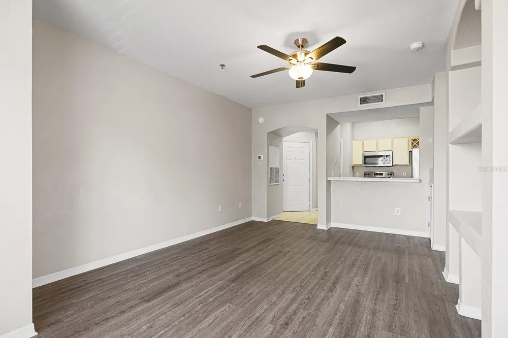8513 LUCUYA WAY #209 Temple Terrace, FL 33637