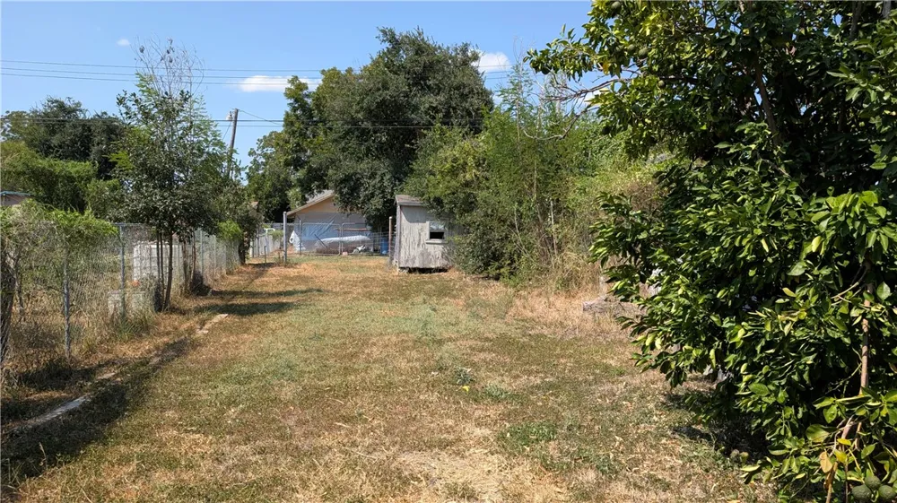 322 E Henrietta Avenue Kingsville, TX 78363