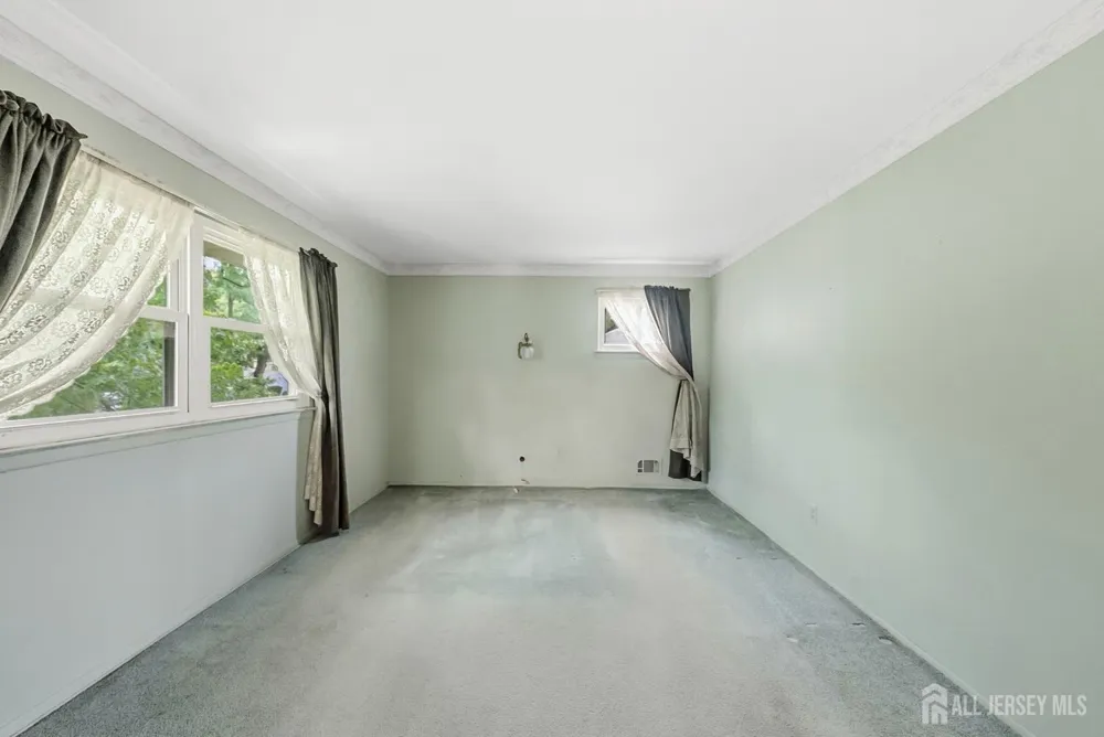 26 Bradford Road East Brunswick, NJ 08816