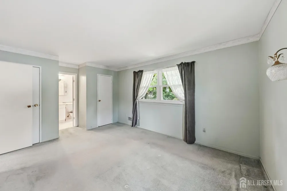 26 Bradford Road East Brunswick, NJ 08816