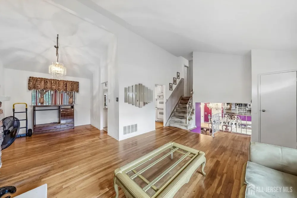26 Bradford Road East Brunswick, NJ 08816