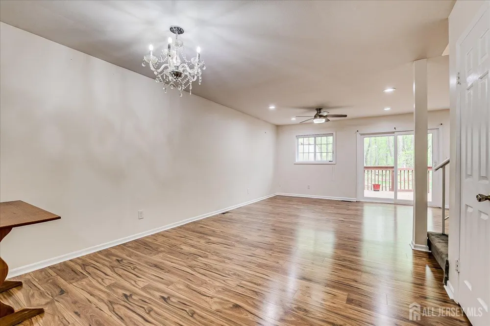 12 Tulip Court Edison, NJ 08820