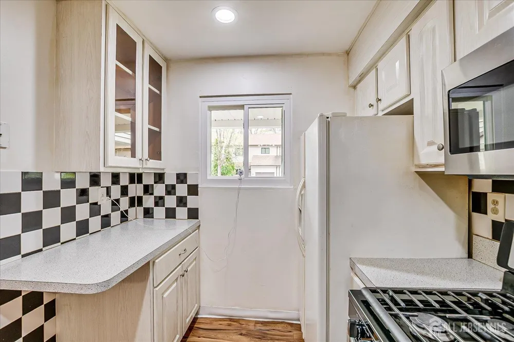 12 Tulip Court Edison, NJ 08820
