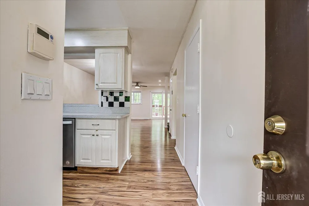 12 Tulip Court Edison, NJ 08820