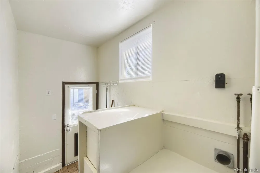 2252 S Galapago Street Denver, CO 80223