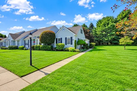 2555 Youngs Avenue #11A