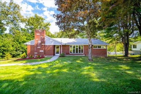 23 McIntosh Drive