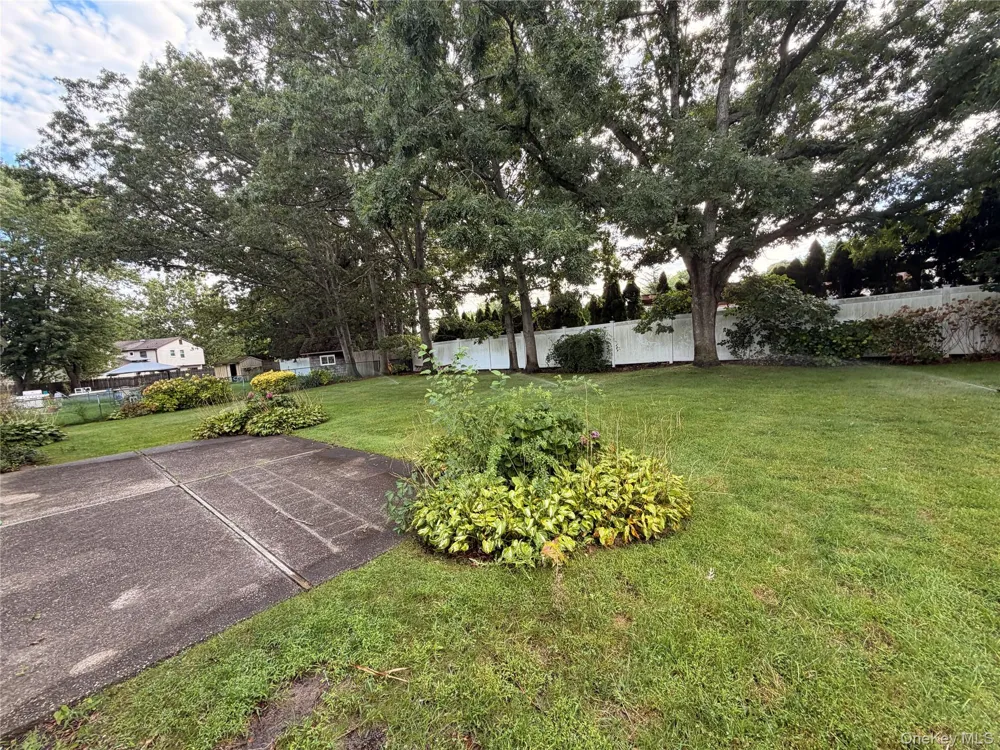 20 Tulip Hill Lane South Setauket, NY 11720
