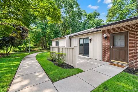 710 Hilltop Court