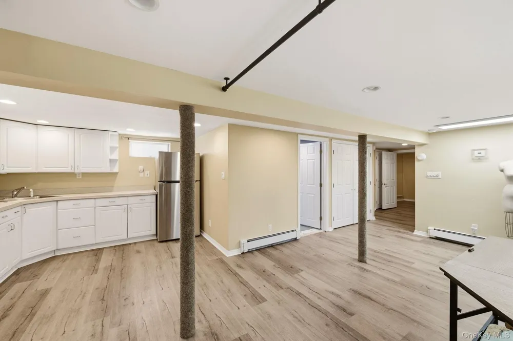 90 Conklin Street Farmingdale, NY 11735