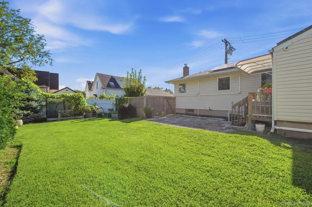 90 Conklin Street Farmingdale, NY 11735