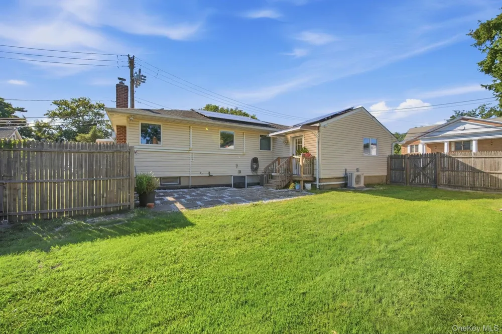 90 Conklin Street Farmingdale, NY 11735