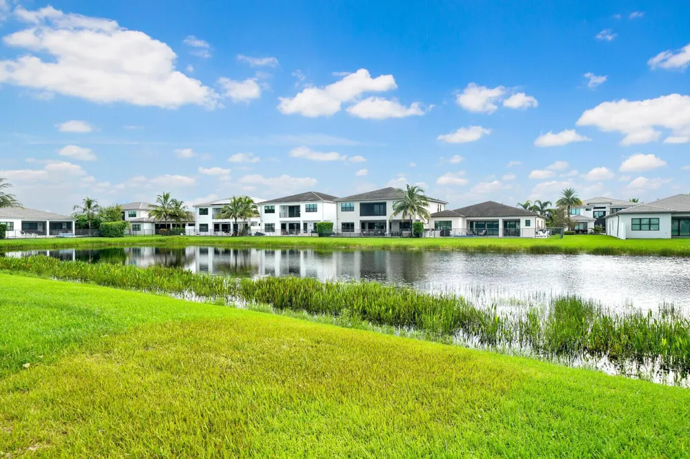 8816 Skyward Street Boca Raton, FL 33496
