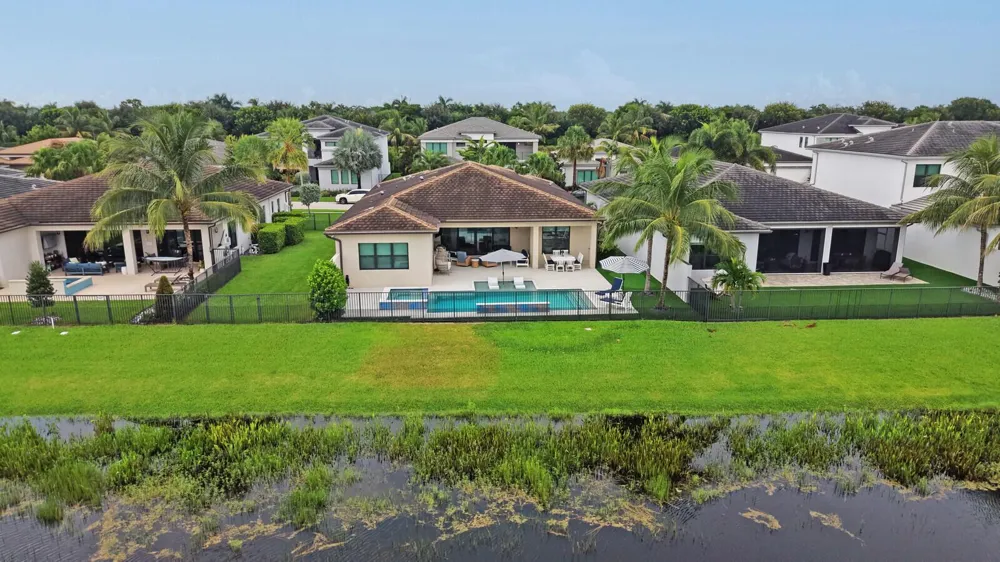 8816 Skyward Street Boca Raton, FL 33496