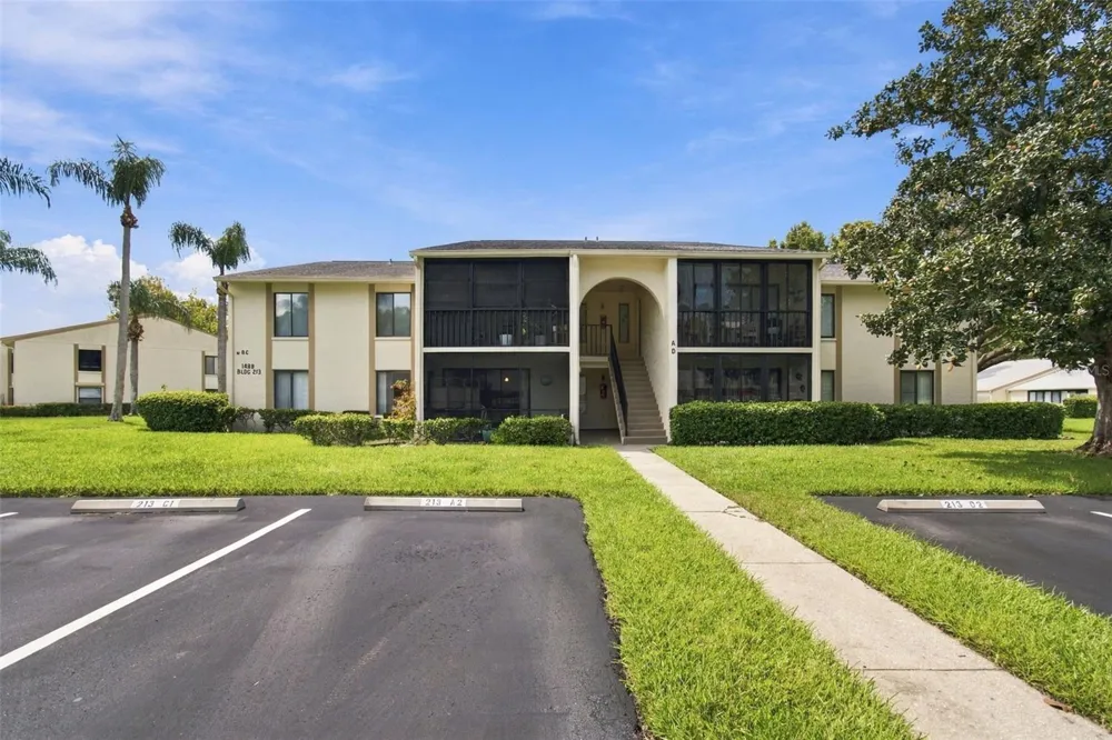 1488 PINE GLEN LANE #A1 Tarpon Springs, FL 34688