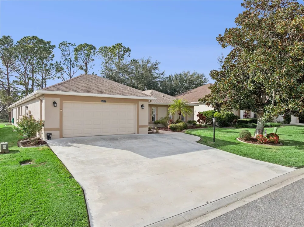 24215 BELLE MEDE DRIVE Leesburg, FL 34748