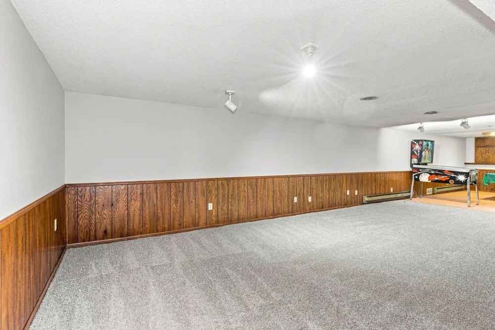7158 Upper 139th Street W Apple Valley, MN 55124