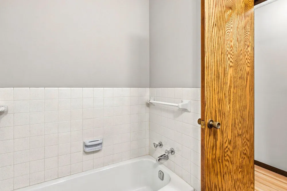 7158 Upper 139th Street W Apple Valley, MN 55124